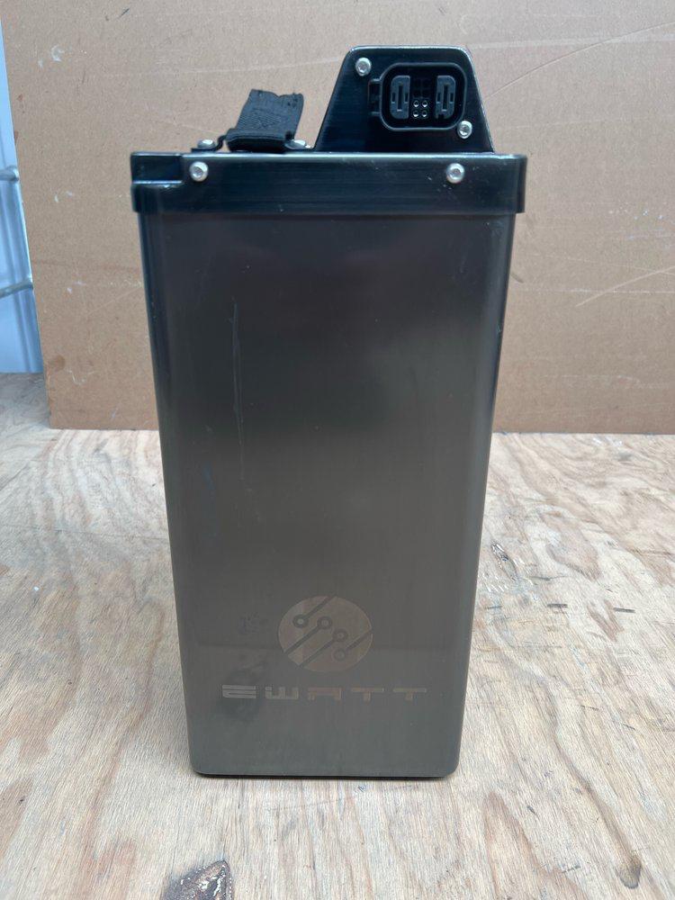 Ewatt aftermarket 60v 53ah battery - Image 2